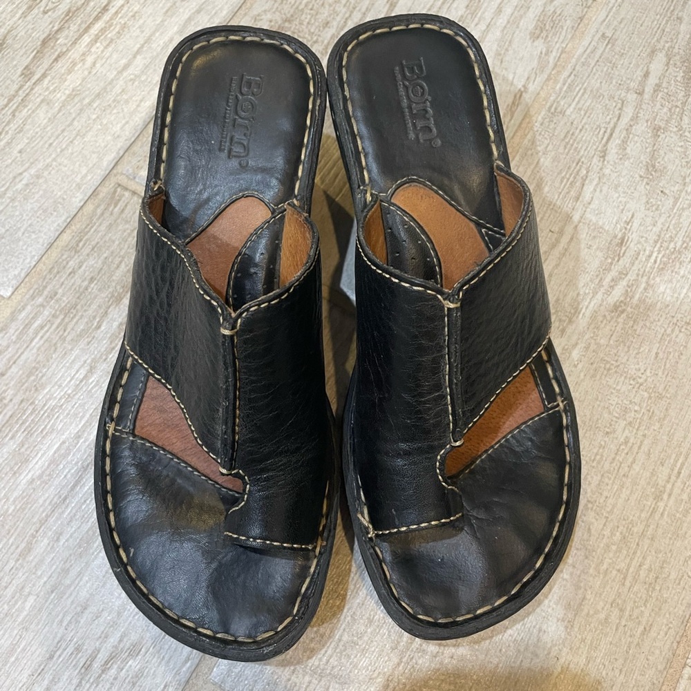 Born Black Leather Women’s Wedge Sandals